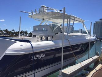 40' Intrepid 2011 Yacht For Sale